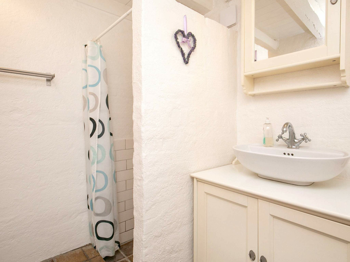 Bathroom, Cozy Holiday Home in Funen With Terrace, Nordfyns