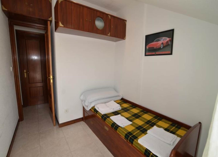 Bedroom 3, Apartment in Isla, Cantabria 103626 by MO Rentals, Cantabria