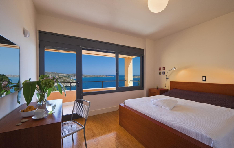 Room 2, Chloe Seafront Villa, Crete
