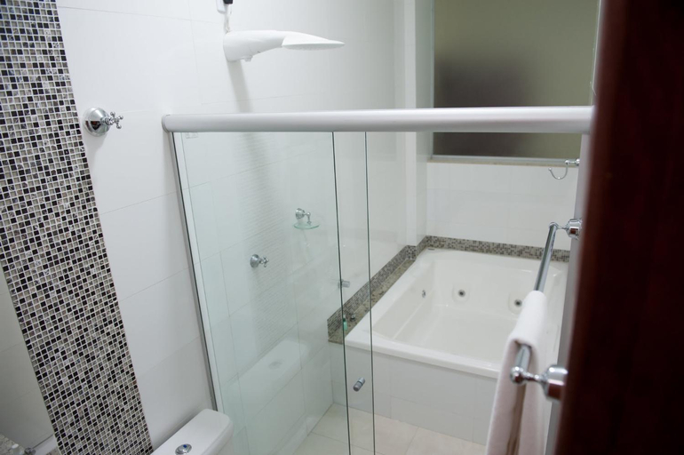 Bathroom, Italian Palace Hotel, Palmas