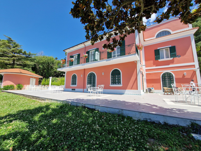 Exterior & Views 2, Villa Esmeralda, Salerno