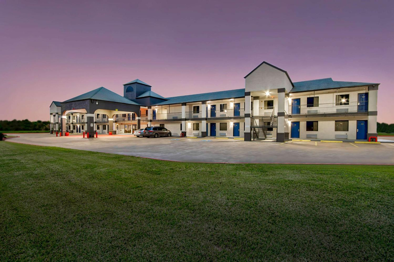 Exterior & Views, Studio 6 Texas City, TX, Galveston