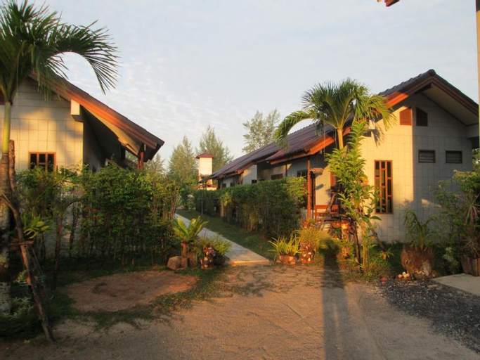 Asiana House, Takua Pa