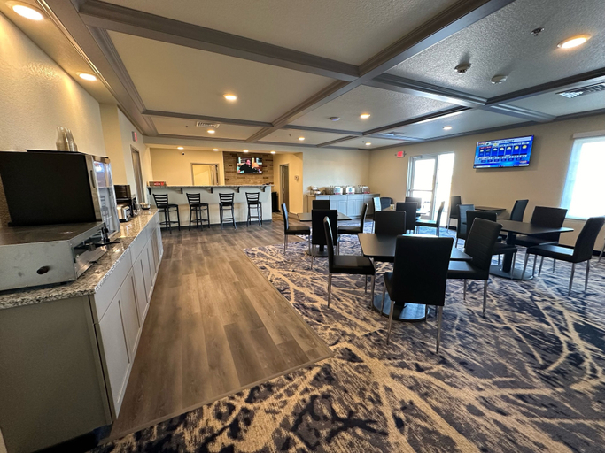 Others 4, Iron Creek Inn & Suites, Weston