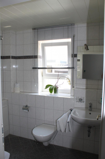 Bathroom 4, Hotel Gramlich, Rhein-Neckar-Kreis