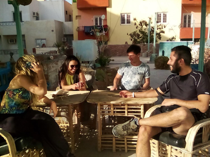 Food & Drinks 5, Sea Waves Hostel not for Egyptian, Al-Ghurdaqah