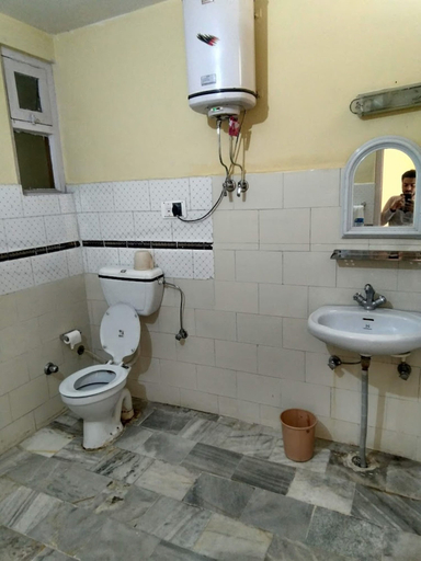 Bathroom, Hotel Megha View Dalhousie, Chamba