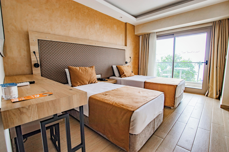 Bedroom 4, Point Beach Hotel, Marmaris