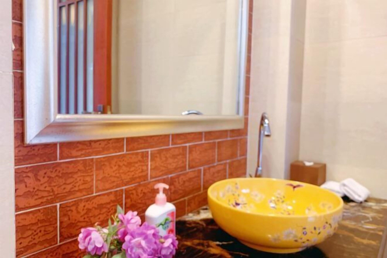 Bathroom 4, Xinjin Celebrity City Hotel(Hope Outlets Store), Chengdu