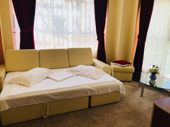 Bedroom 2, Hotel Palace, Targu Jiu