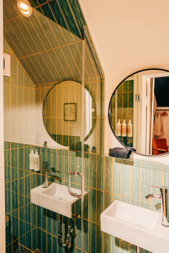 Bathroom 4, Somewhere Inn Collingwood, Lake Hurron