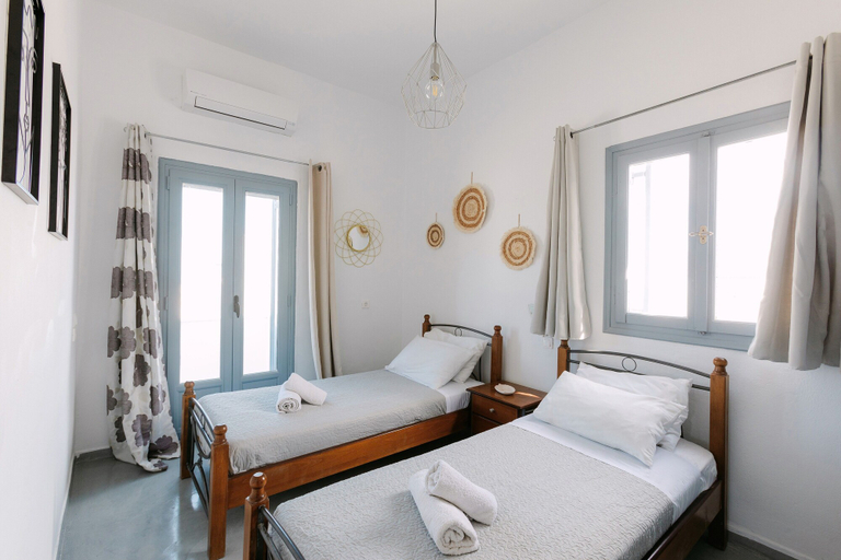 Bedroom 4, Seven Grapes - Karterados, South Aegean