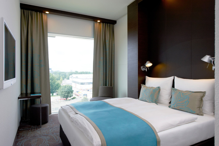 Bedroom 3, Motel One Amsterdam, Amsterdam