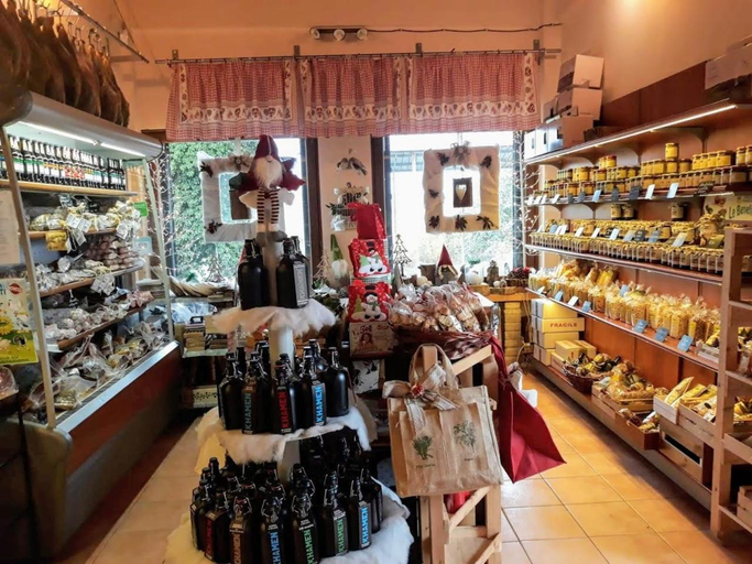 Shops 5, Agriturismo Il Pappamerlo, Perugia