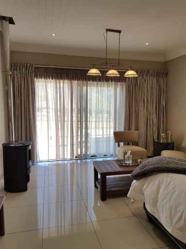 Others 3, WILLOW MANOR, Thabo Mofutsanyane