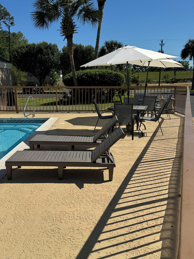 Sport & Beauty 5, Red Roof Inn Moss Point, Jackson