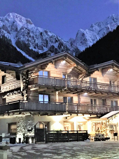 Alpen Chalet - Charme Mountain Hotel -, Bergamo