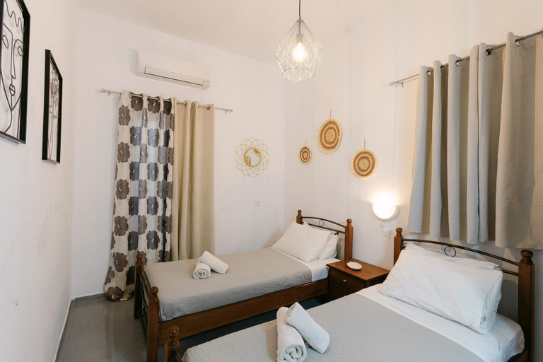 Bedroom 3, Seven Grapes - Karterados, South Aegean