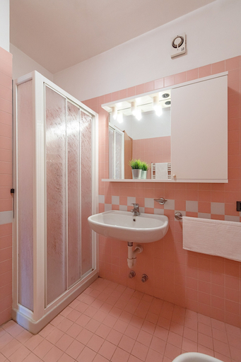 Bathroom 3, Kristall Lago 233 by Wonderful Italy, Brescia
