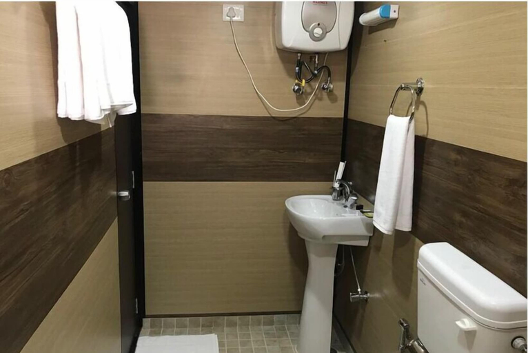 Bathroom, Kiri Container Resorts, Barmer