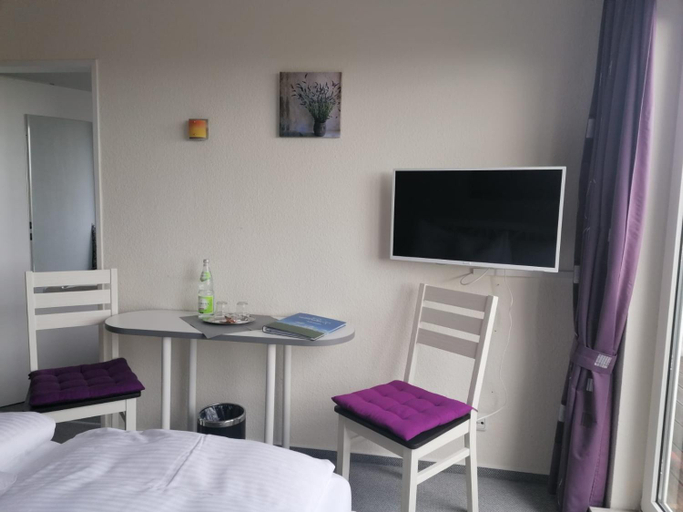 Others 4, Hotel Moven-Kieker, Dithmarschen