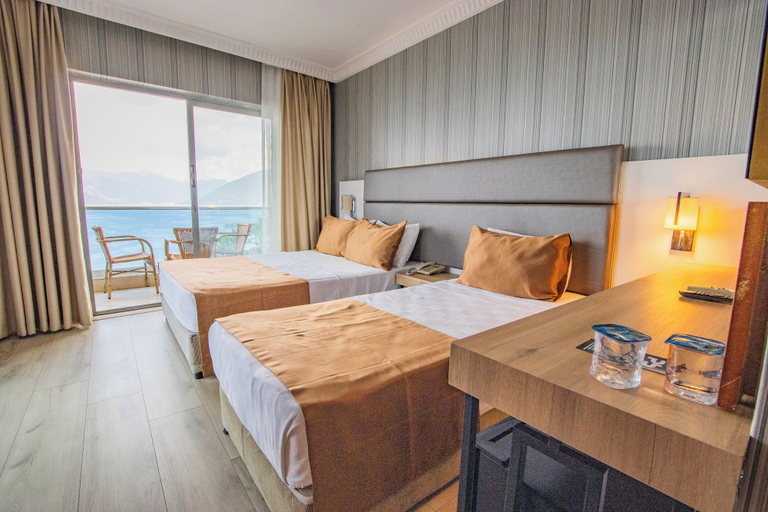 Bedroom 4, Point Beach Hotel, Marmaris