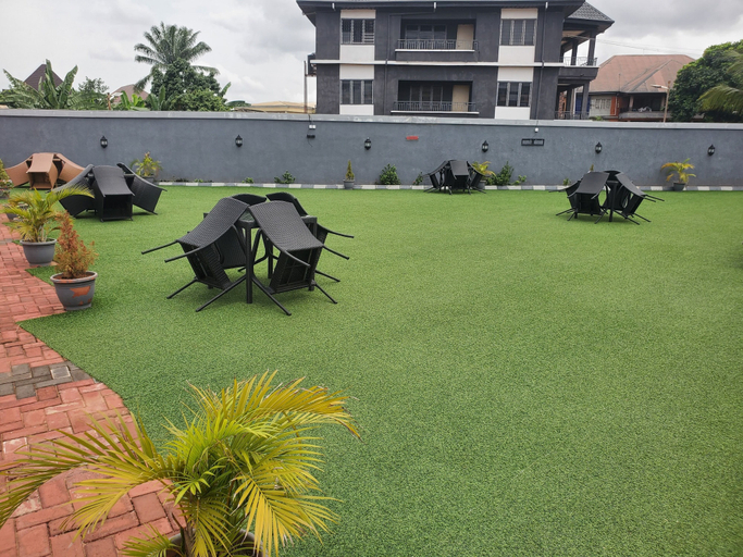 Others 5, Zanzibar towers Nnewi, Idemili South