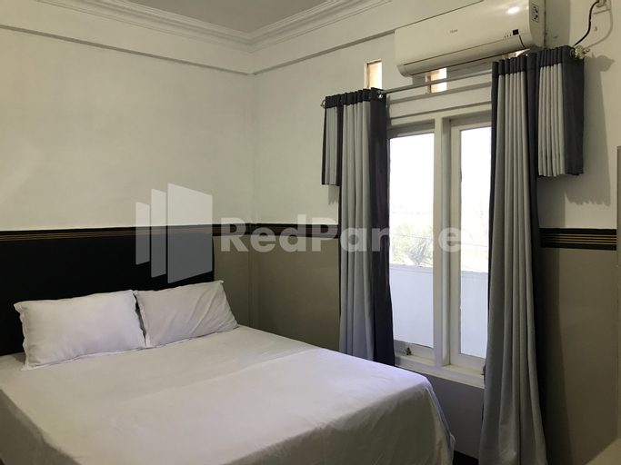 Hotel Gamary RedPartner Sidorejo - Tap to explore photos