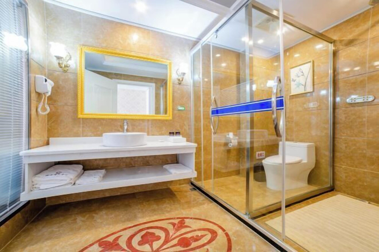 Bathroom, Nuoya Business Center Hotel, Ji'an