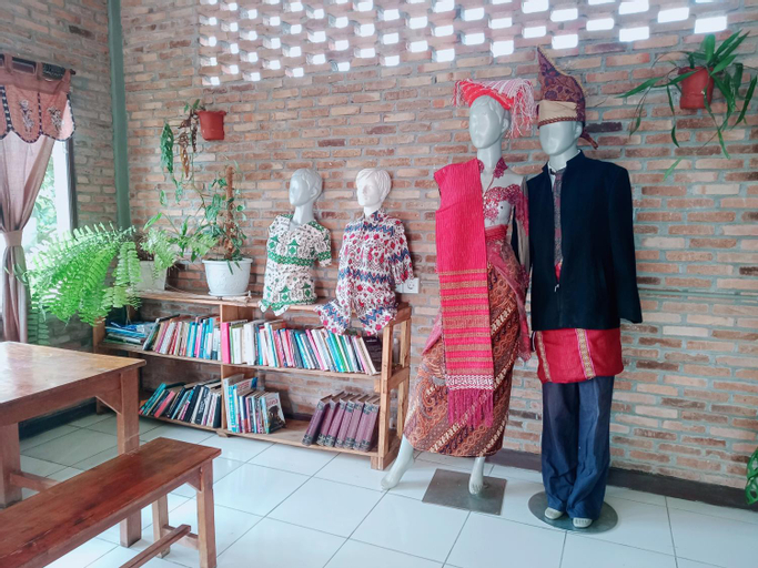 Food & Drinks 5, Bua Guest House, Deli Serdang
