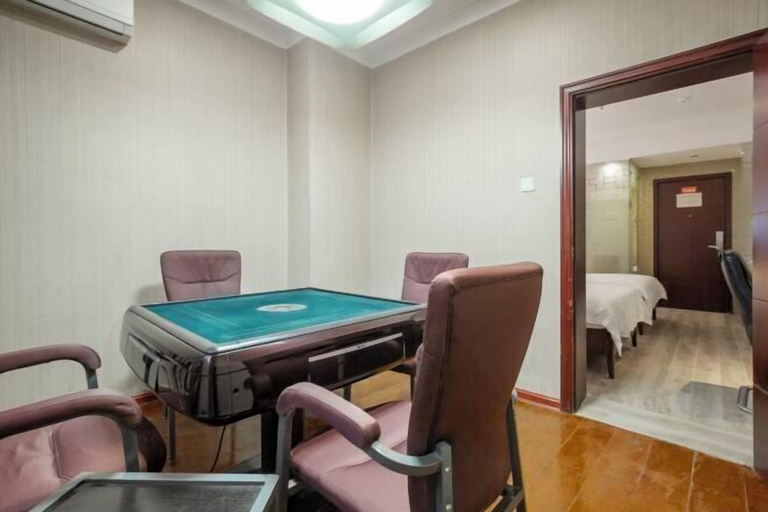 Others 2, Focus Hotel, Changsha