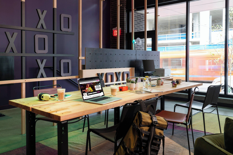 Food & Drinks 5, Moxy Portland Downtown, Multnomah
