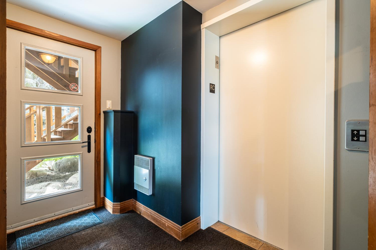 Others 2, Tremblant Prestige - Altitude 170-1, Les Laurentides