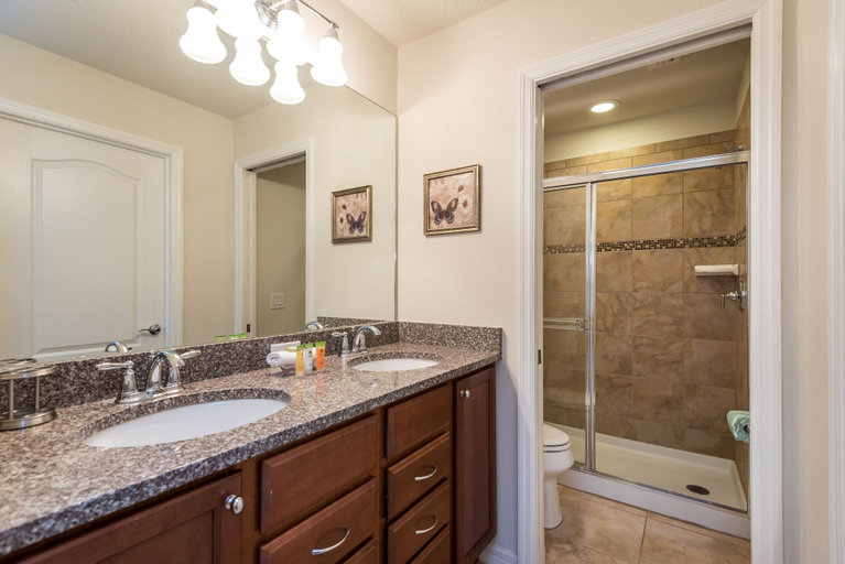 Bathroom 4, Townhome W/private Pool & Free On-site Water Park!, Osceola
