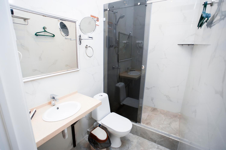 Bathroom 2, ARENA Hotel, Astana City