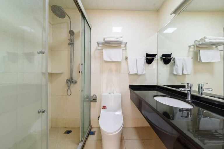 Bathroom 3, Huangshan Hotel, Changzhou