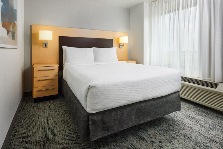 Bedroom 4, TownePlace Suites Garden City, Finney