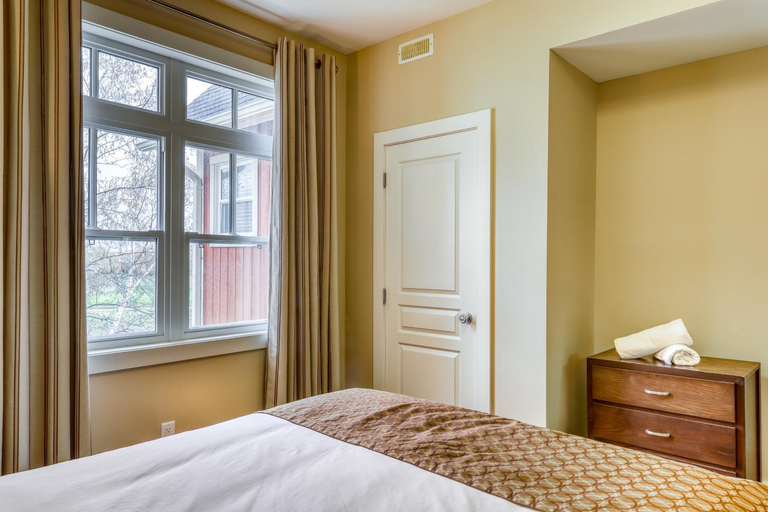 Bedroom 3, Links & Leisure: 3BDR Condo by Village + Hot Tub, Grey