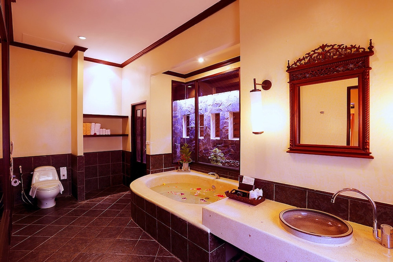Bathroom 5, MUKDARA BEACH VILLA & SPA RESORT, Takua Pa