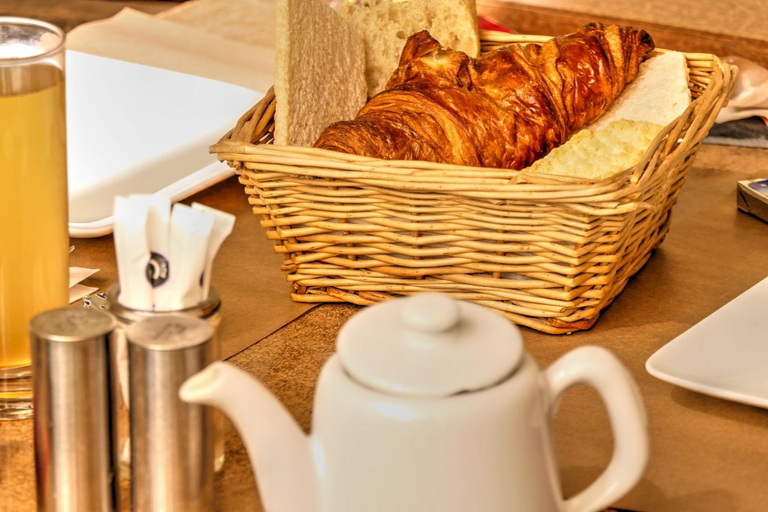 Food & Drinks 5, Hotel Les Corps Saints, Vaucluse
