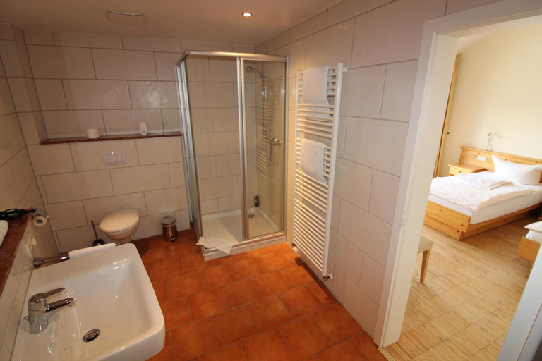 Bedroom 4, Hotel - Restaurant Franziskaner am Markt, Cloppenburg