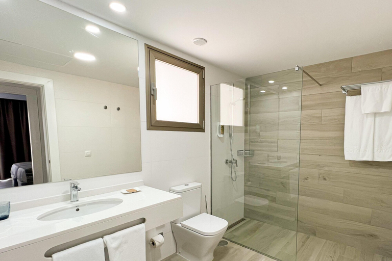 Bathroom 5, Apartamentos Cordial Magec Taurito, Las Palmas