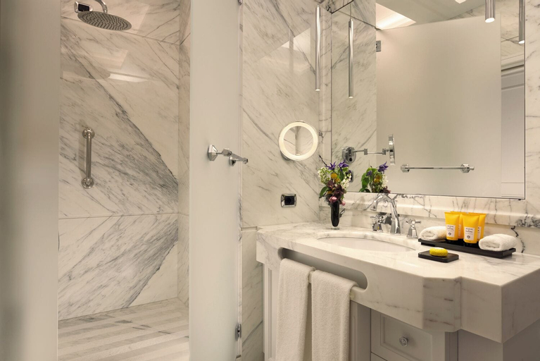Bathroom 4