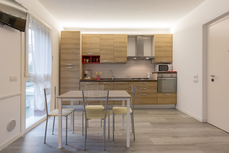Others 5, Gialdo Apartment, Verona