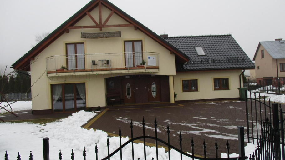 Others 5, Gosciniec Klejnot, Kartuzy