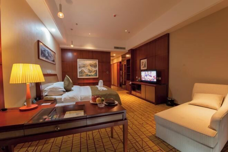 Bedroom 3, Hengzhong Yuanquan Hotel, Dali Bai