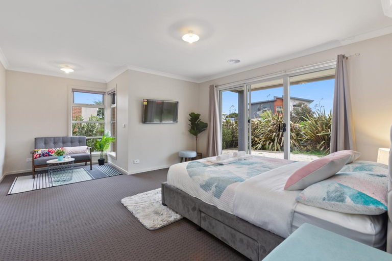 Others 5, 32 Scenic Apollo, Colac-Otway - South