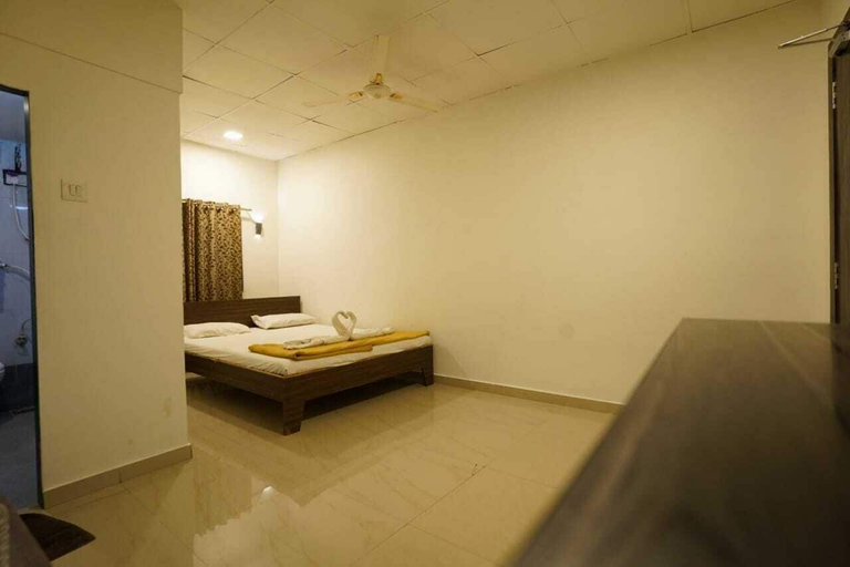 Bedroom 2, Twin Mountain Resort, Nashik