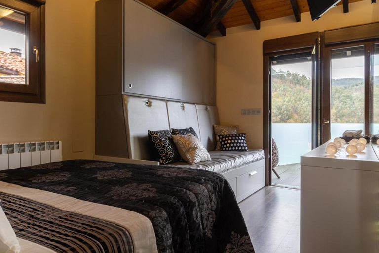 Others 4, Casa Delfina, Asturias