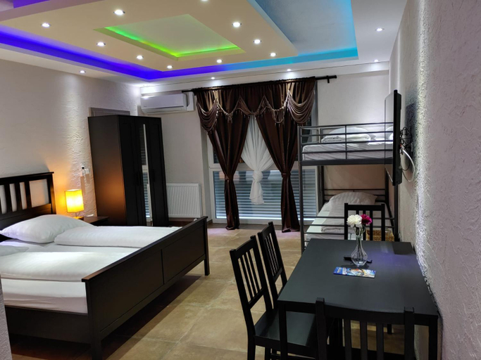 Bedroom 4, Hotel Babylon am Europapark, Ortenaukreis